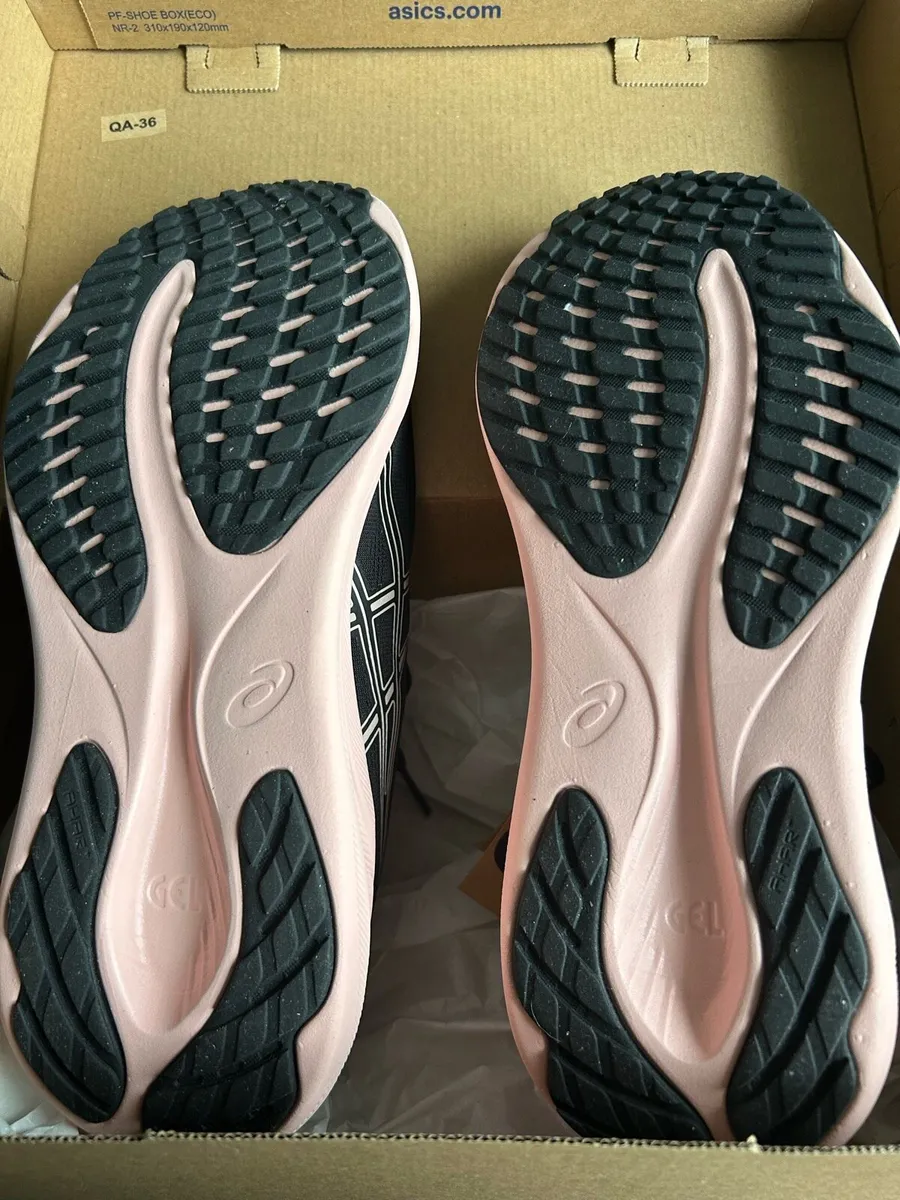 NEVER WORN ASICS GEL PULSE 16 WOMENS RUNNING SHOES - Image 2