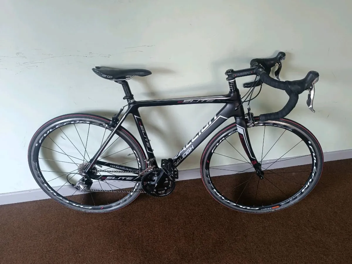 Carbon bike - Image 1