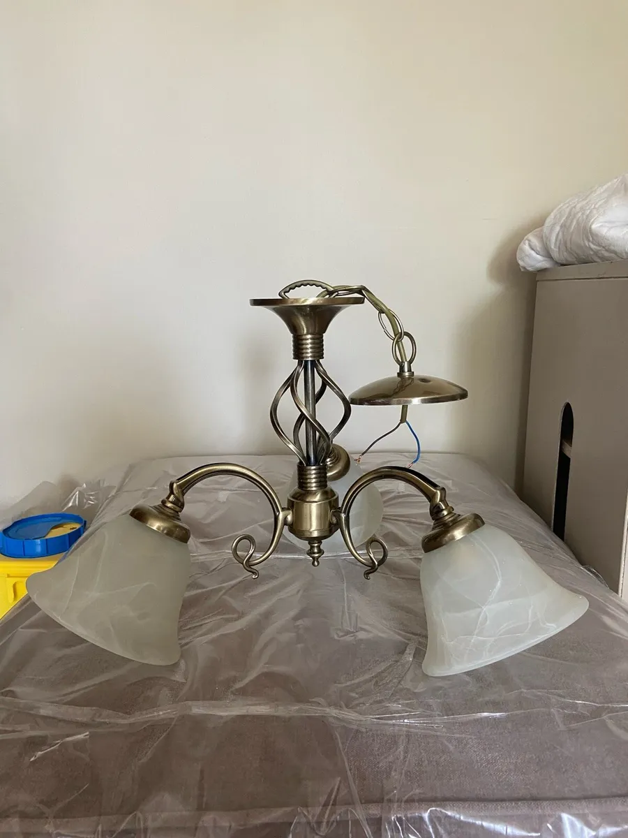 Chandelier light - Image 1