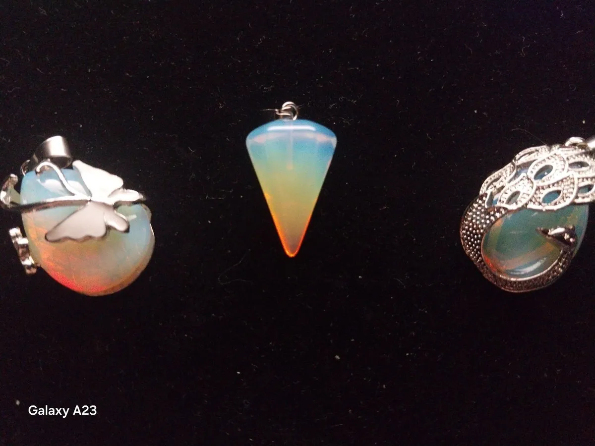 ✨ Crystal Pendant Bundle – Amethyst, Clear Quarts - Image 3