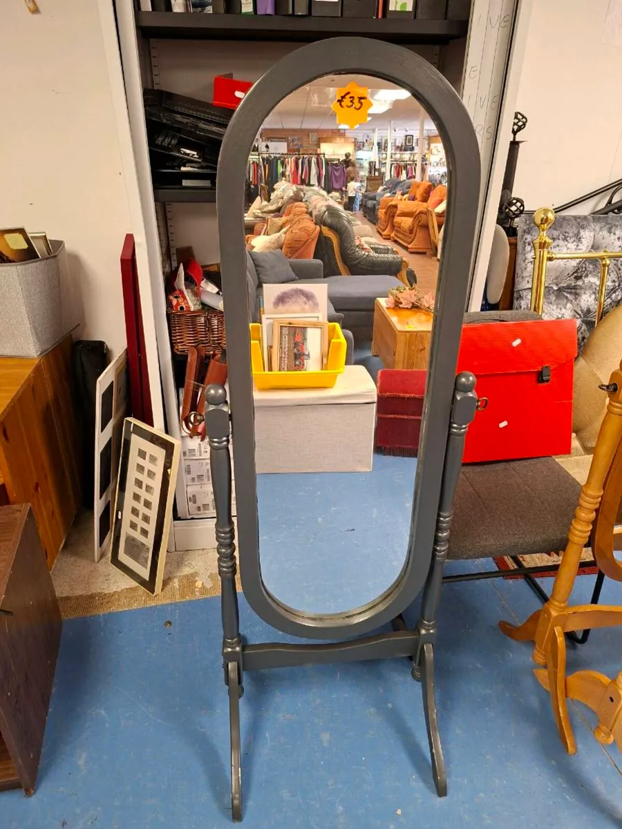GREY FREE STANDING MIRROR - Image 1