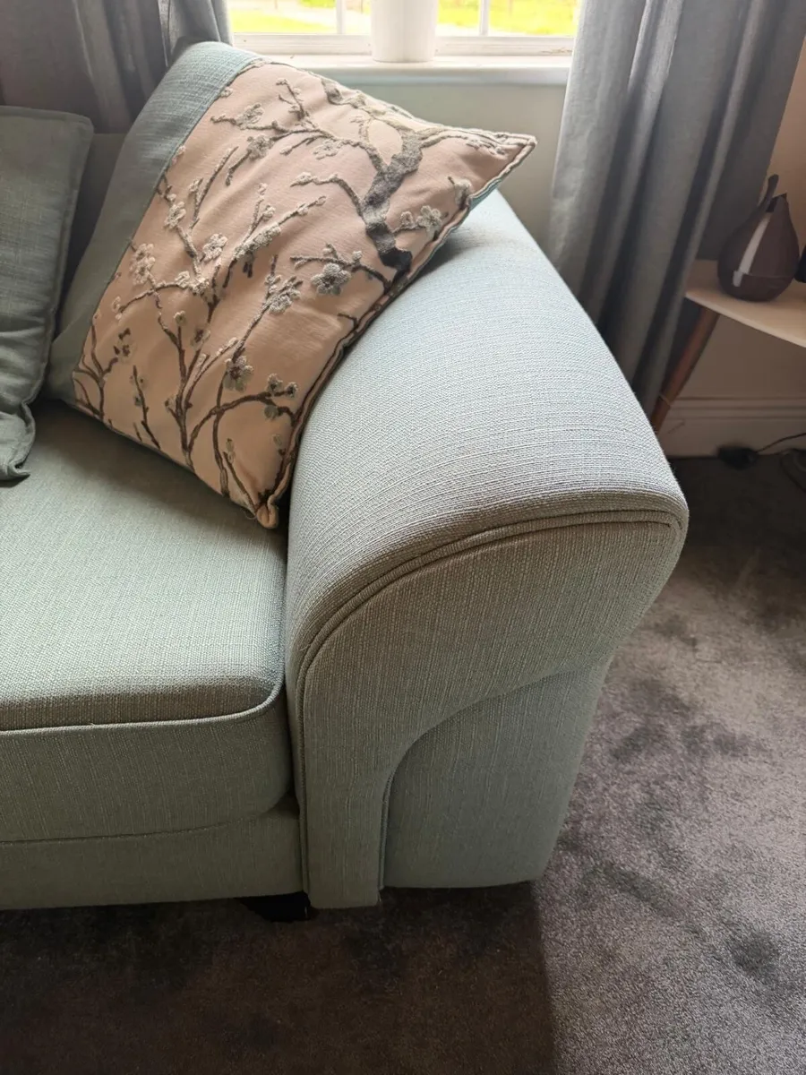 3 piece suite with footstool - Image 3