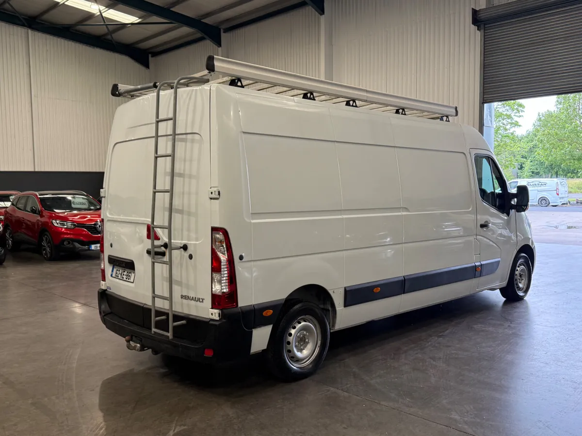 Renault Master 2016 120000KMS NEW DOE VAT - Image 4