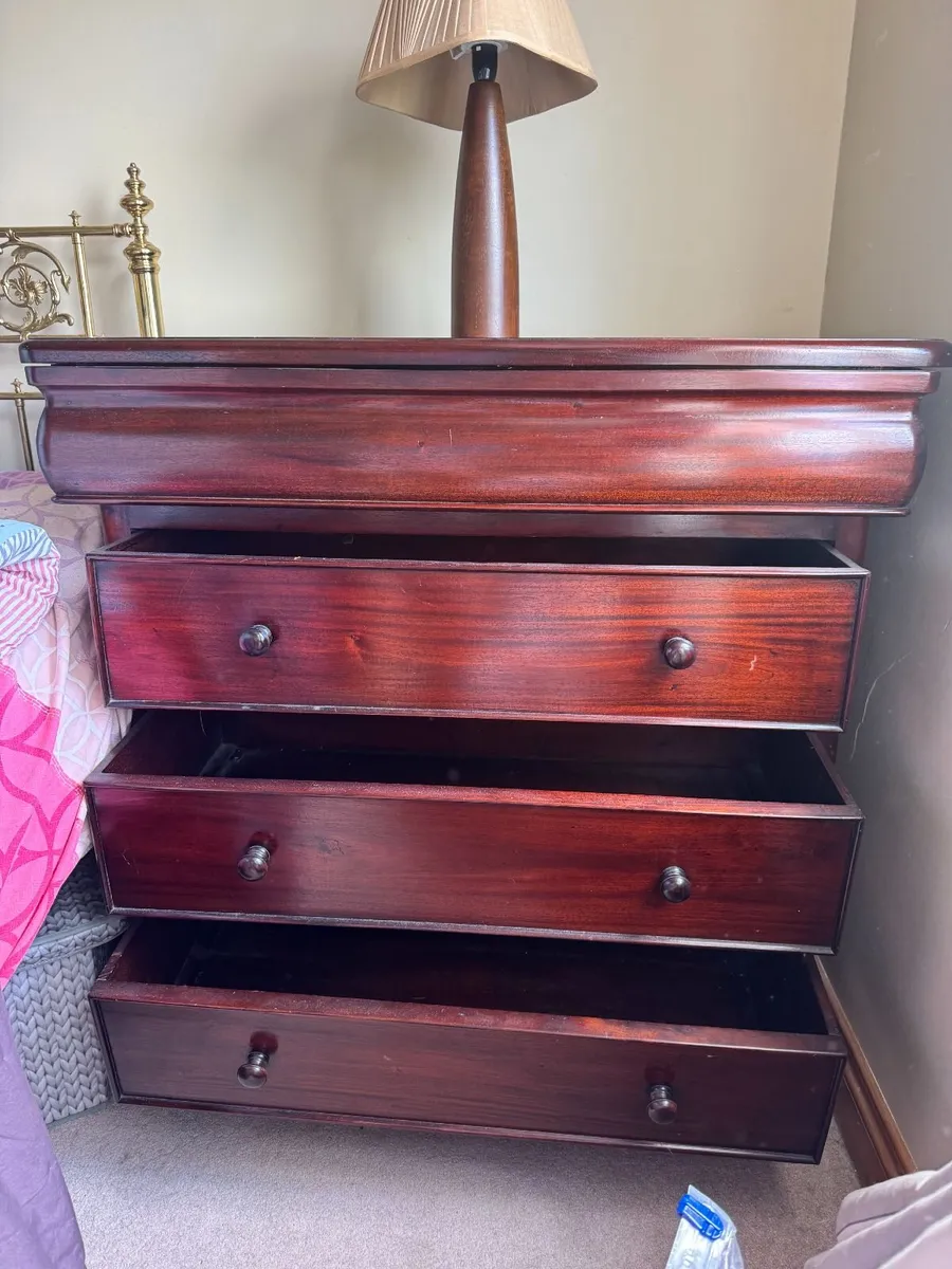Chest of Drawers in Solid Wood - Image 3