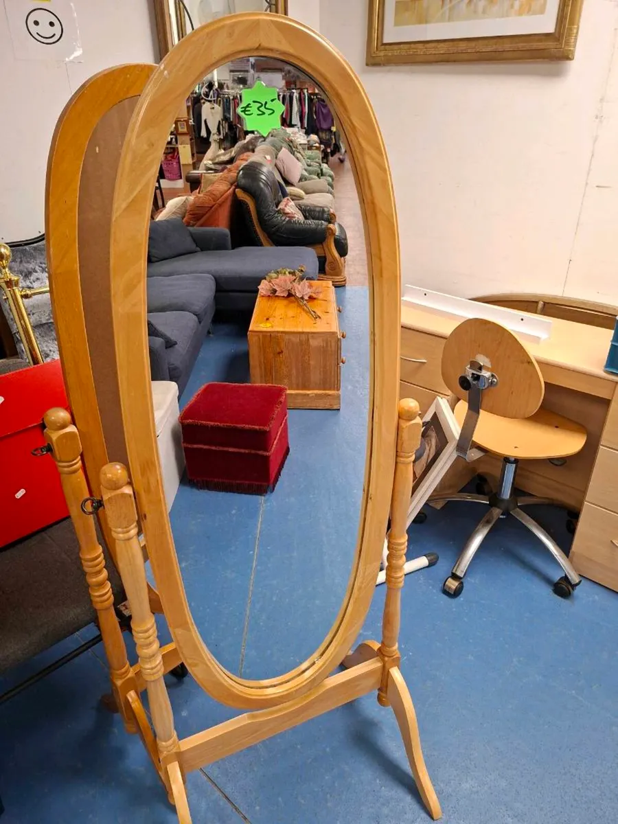 FREE STANDING MIRROR - Image 2