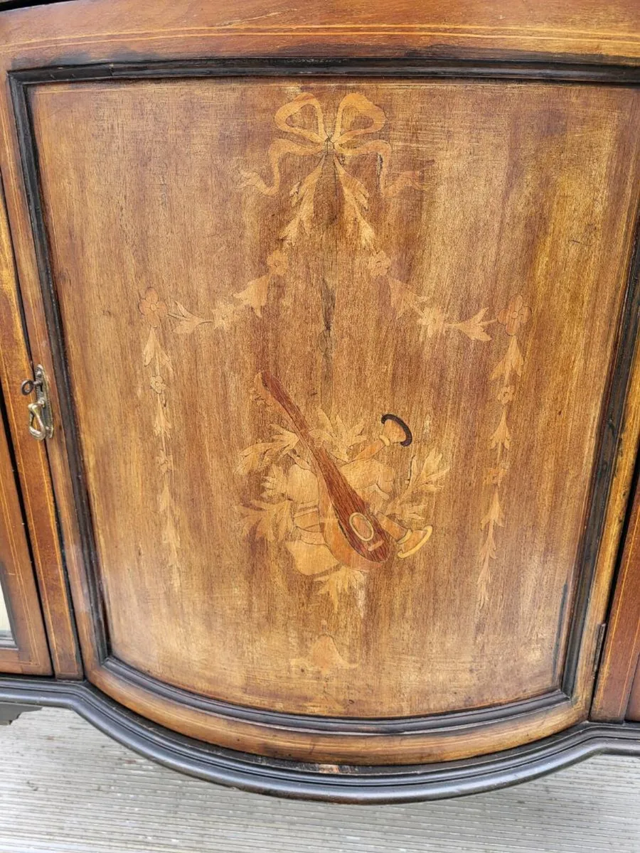 Beautiful Edwardian Mahogany Display Cabinet - Image 2