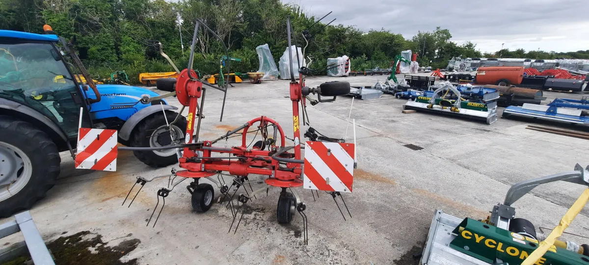 MF Tedder 4 Rotor - Image 1