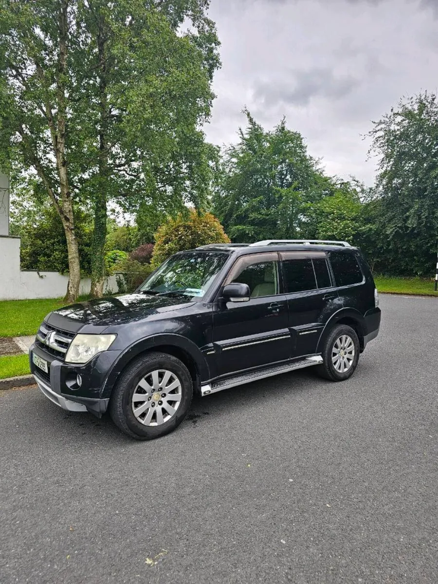 Mitsubishi Pajero 5 Seater Commercial Auto - Image 1