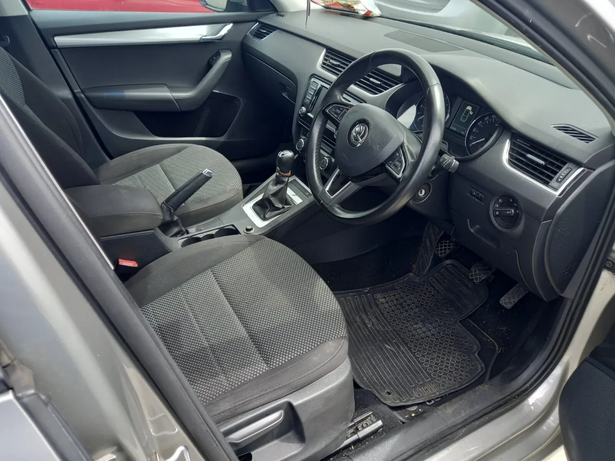 2016 Skoda Octavia - Image 3