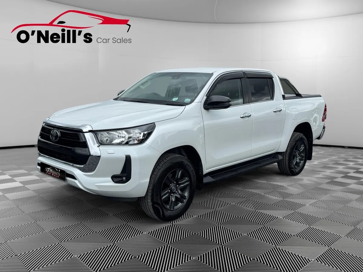 Toyota Hilux 2023 2.8 SR5 D/CAB AUTO 4DR #291 - Image 3