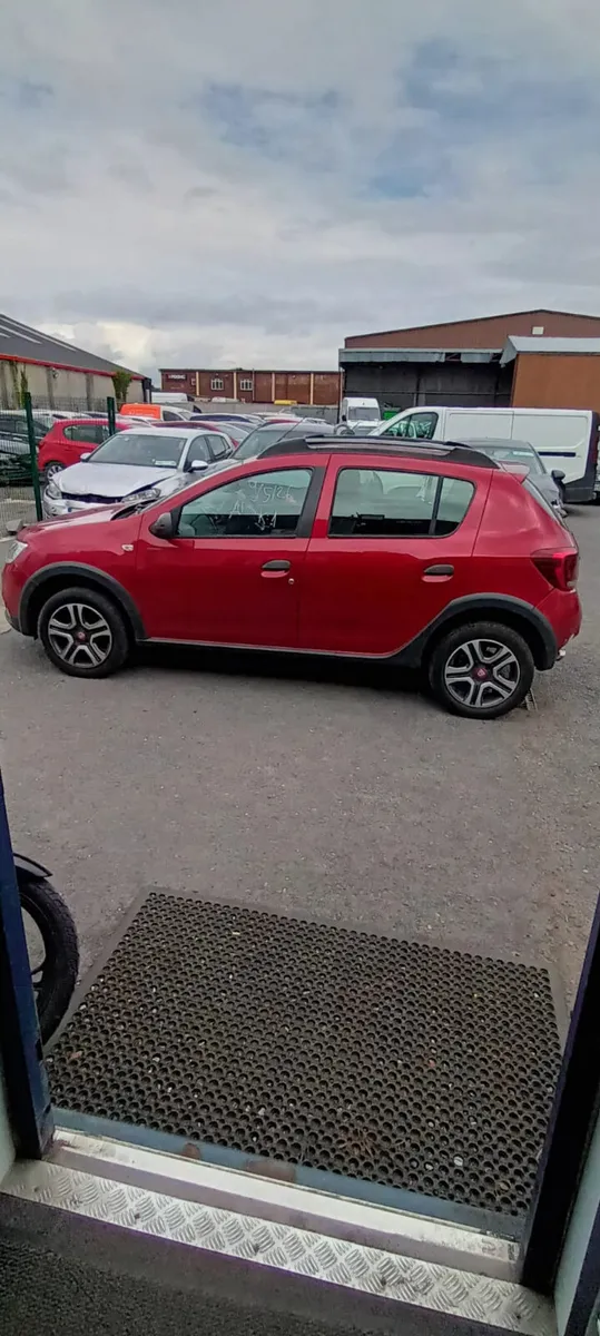 Dacia Sandero Stepway 2019 €4950 - Image 3