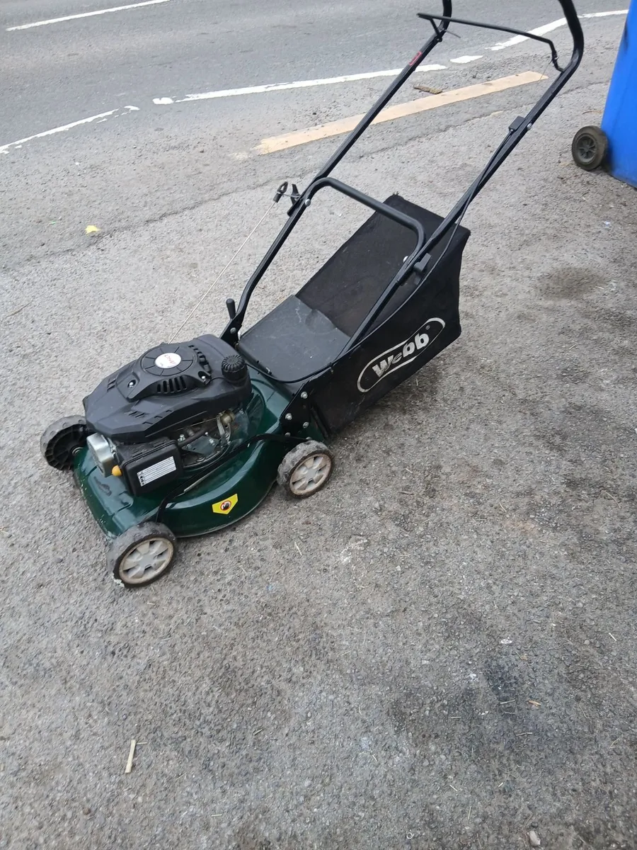 2 push lawnmower read about add no offers - Image 1