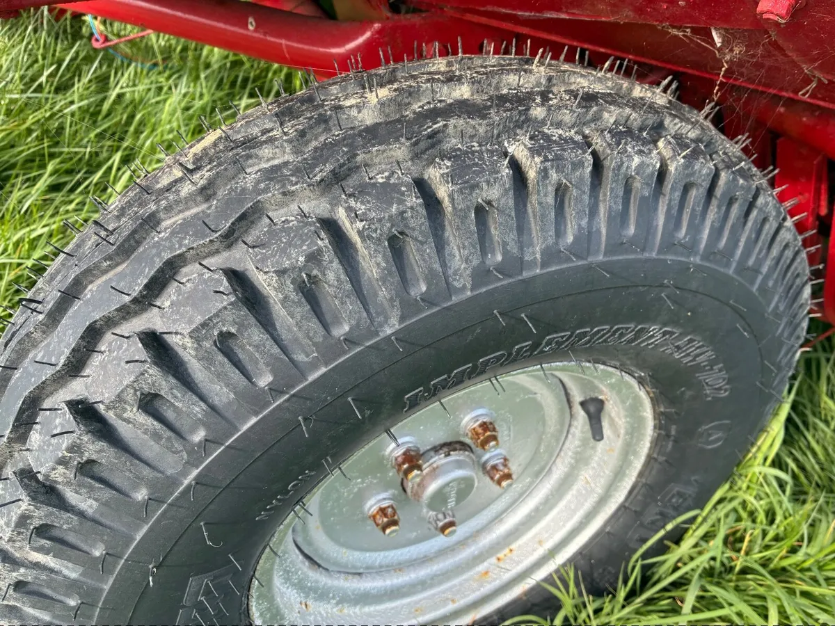 Welger square Baler - Image 2