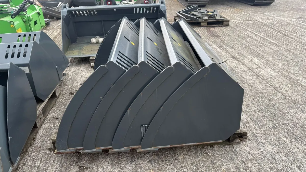 Avant General Bucket, 1300mm HD, 370L - Unused - Image 2