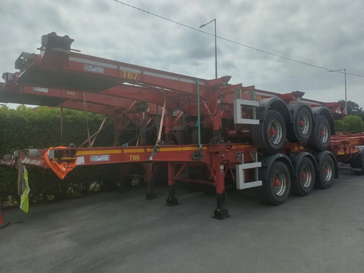 Dennison Sliding SkellyTrailers - Image 1