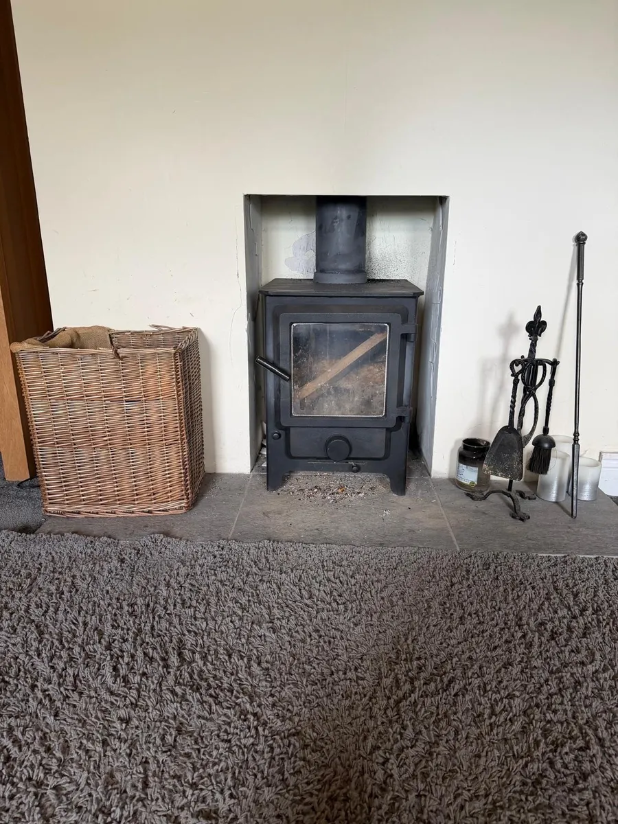 Wood burning stove
