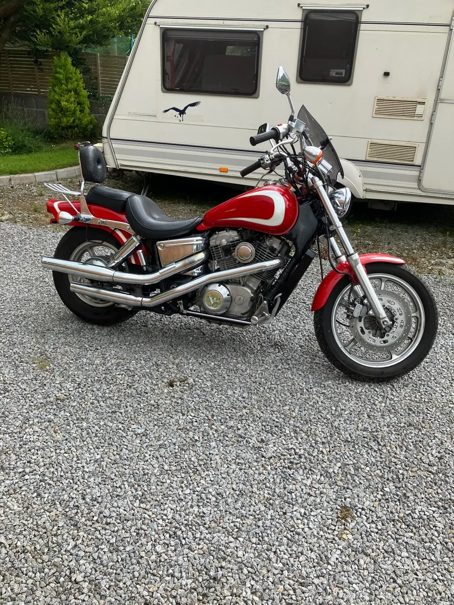 Honda 1100 silver shadow - Image 1