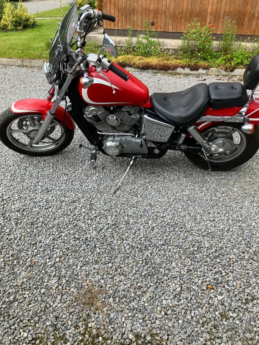 Honda 1100 silver shadow - Image 4