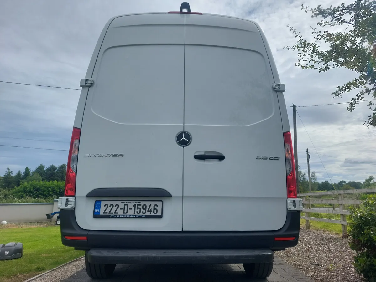 MERCEDES-BENZ SPRINTER 222' RWD - MWB - Image 2