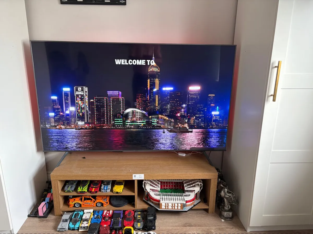 Samsung Smart TV and Stand - Image 3