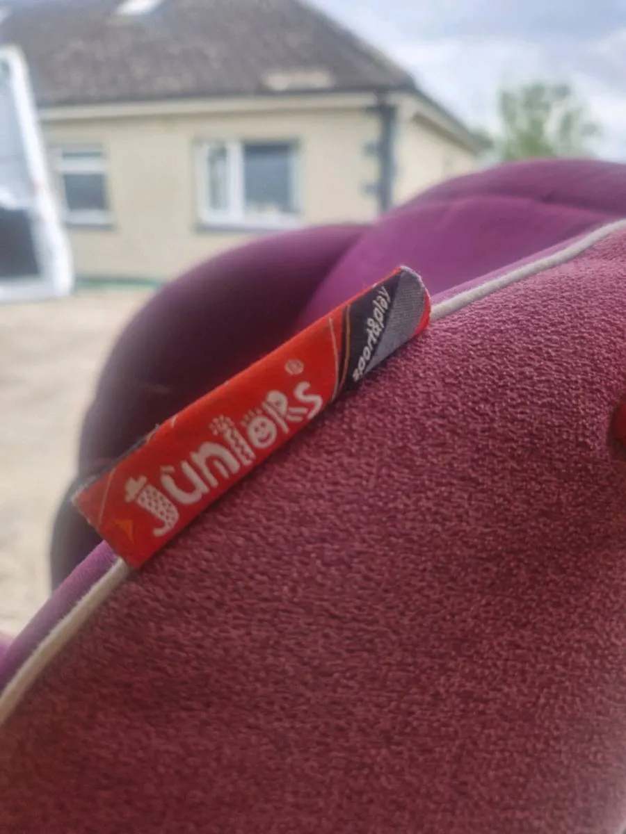 Childs car seat. - Image 2