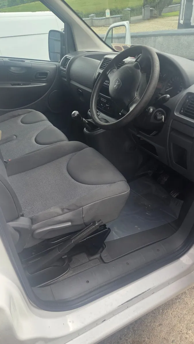 Peugeot Expert 2016 - Image 2