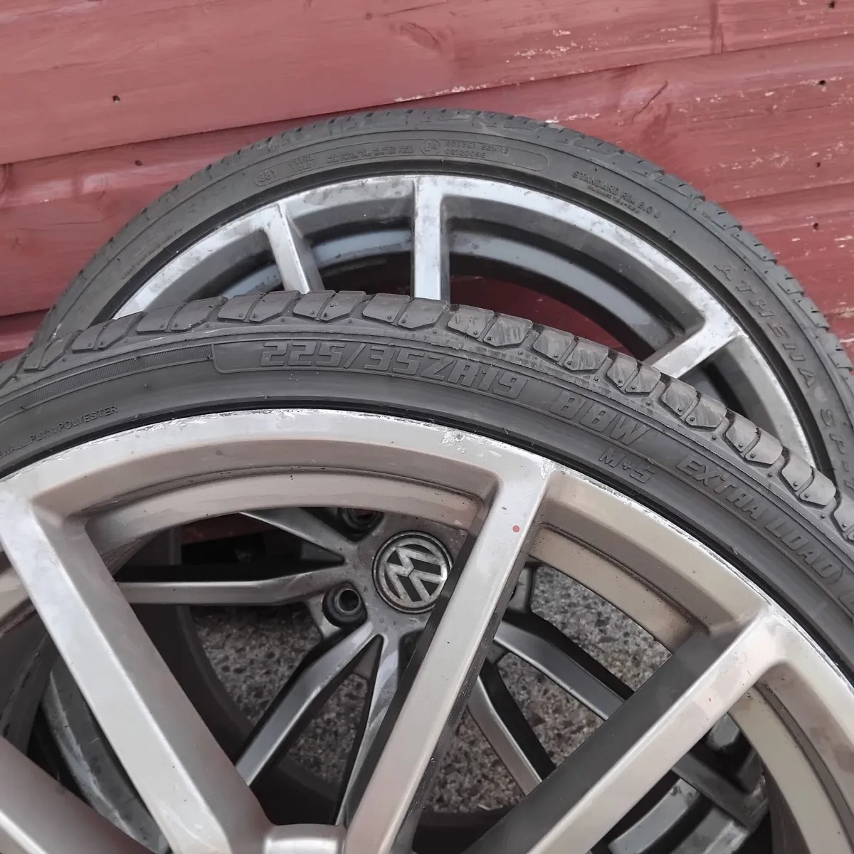 Alloy wheels - Image 1