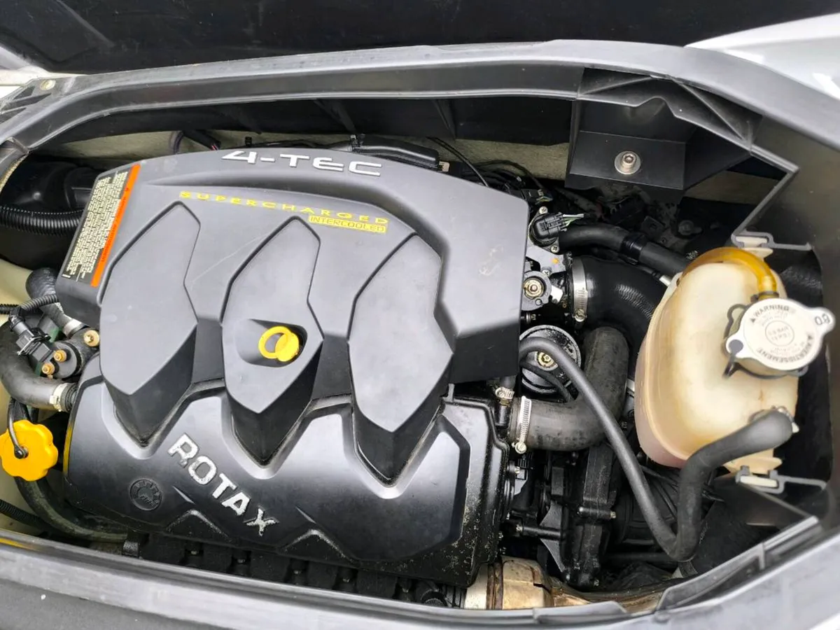 Sea-Doo RXP215 Jet ski - Image 3