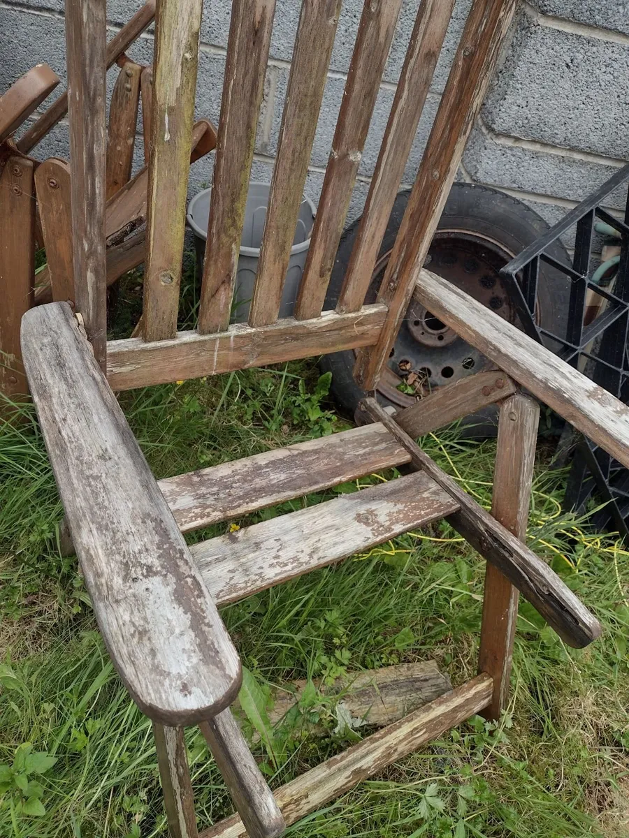 2 teak garden recliners need repair - Image 3