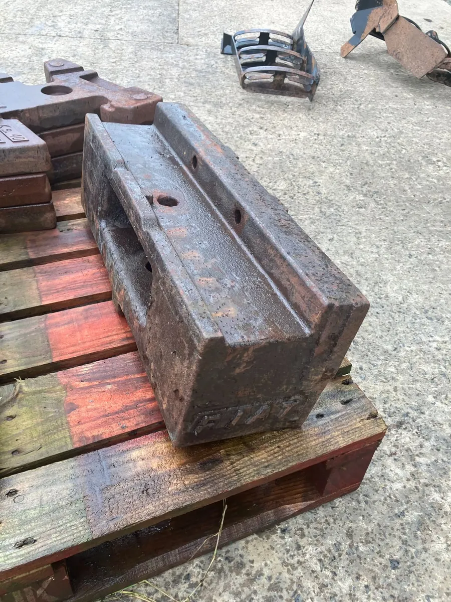 Fiat front weights and block - Image 4