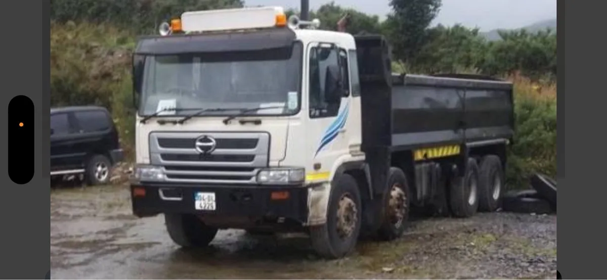 Hino 8 wheeler wanted
