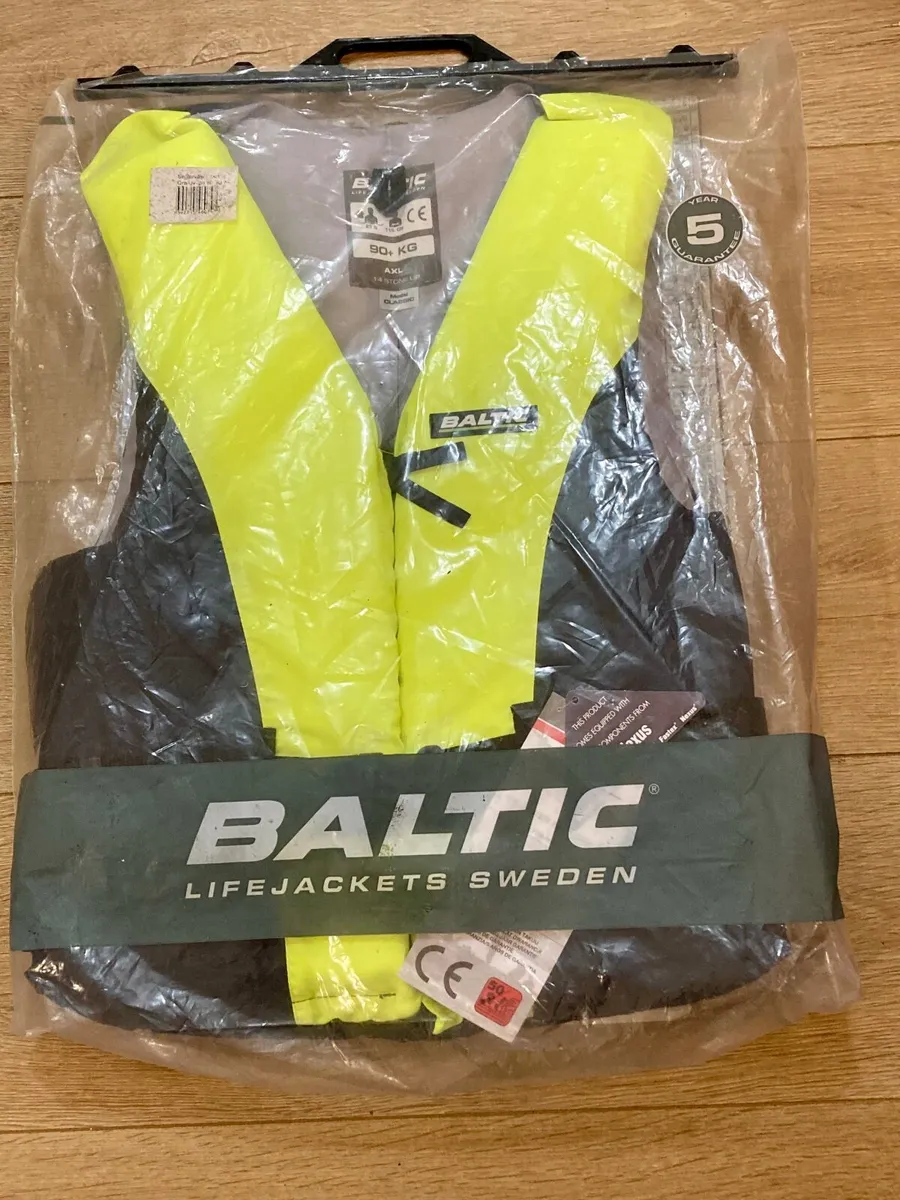 New, Packaged, Large Baltic Lifejacket - Image 1