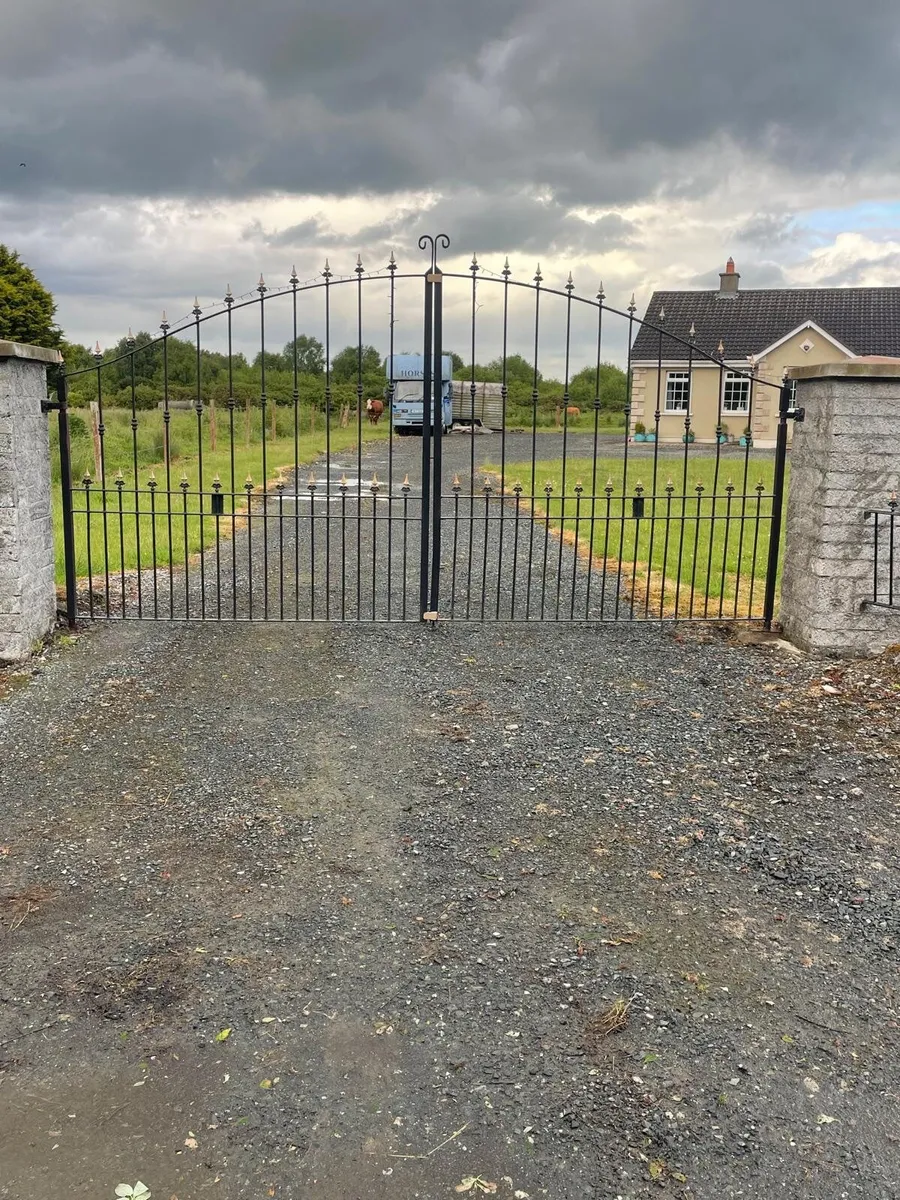 Steel Gates and Fencing - Image 1
