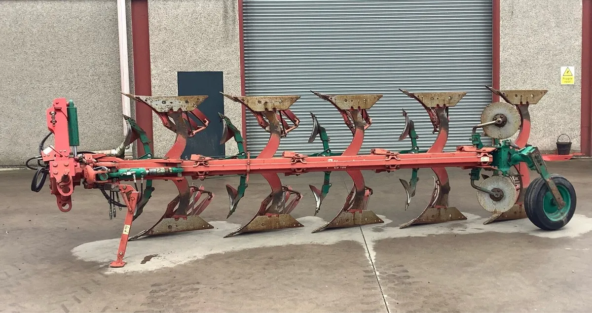 Kverneland Plough - Image 1