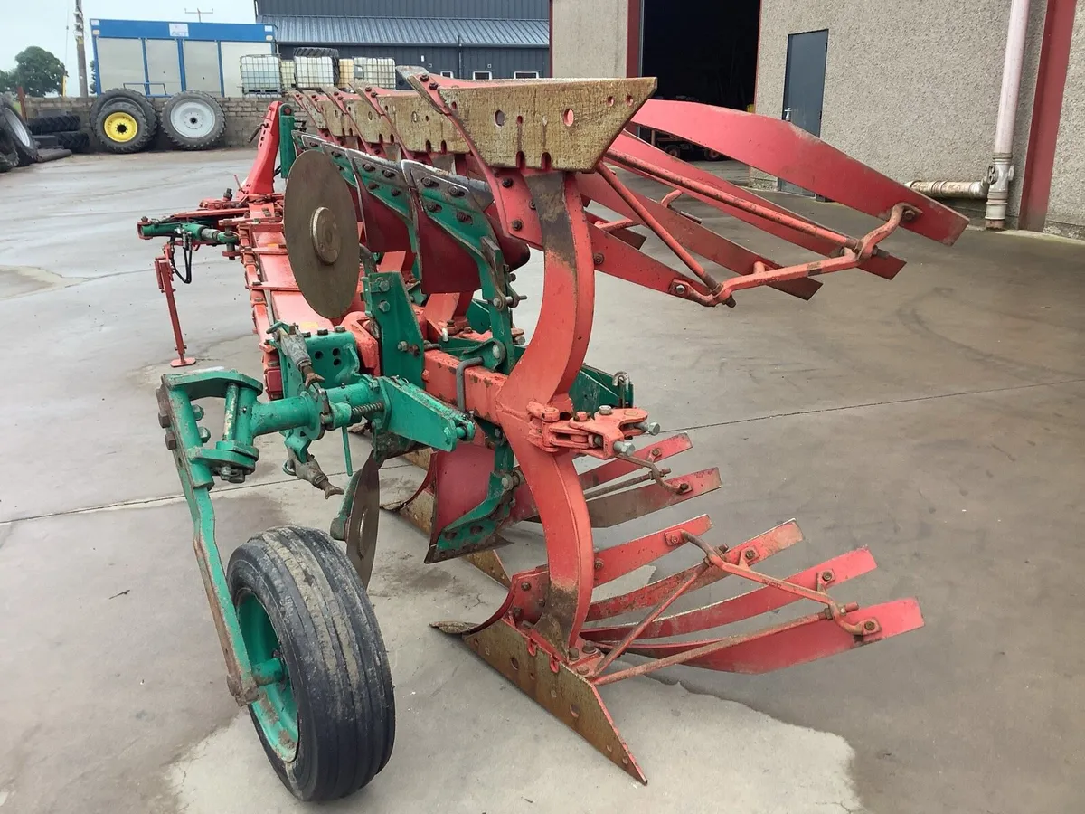 Kverneland Plough - Image 4