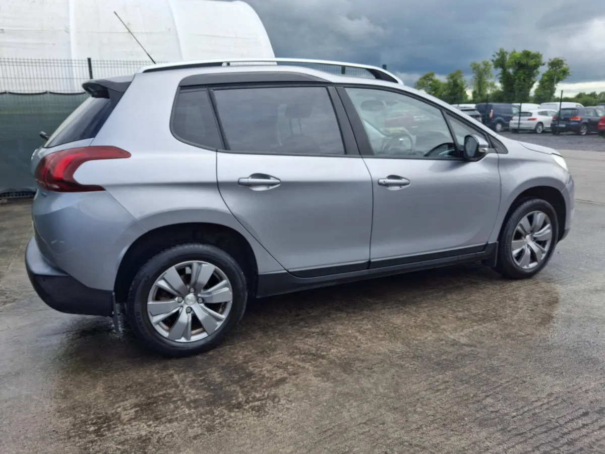2017 Peugeot 2008  Active puretech - Image 3
