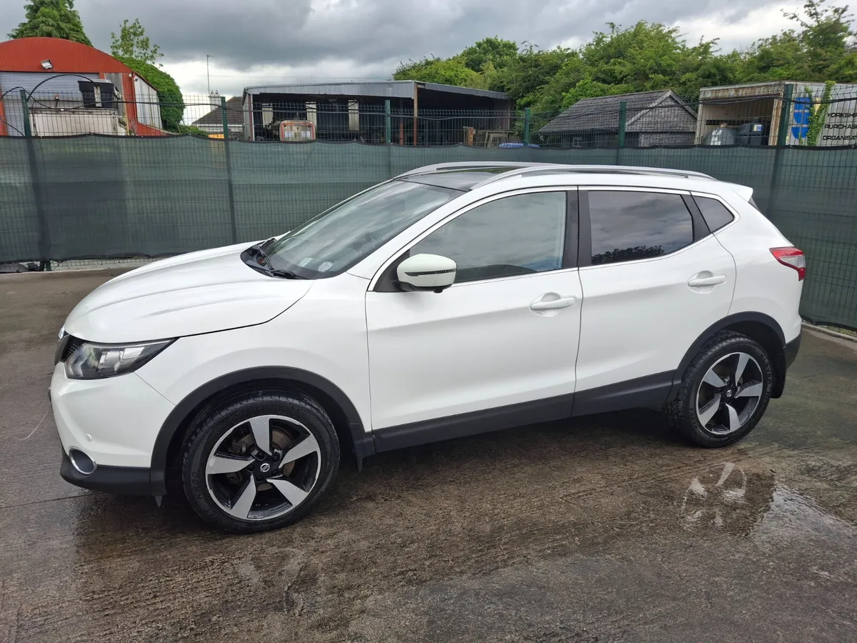 2017 Nissan Qashqai  Automatic Full leather - Image 1
