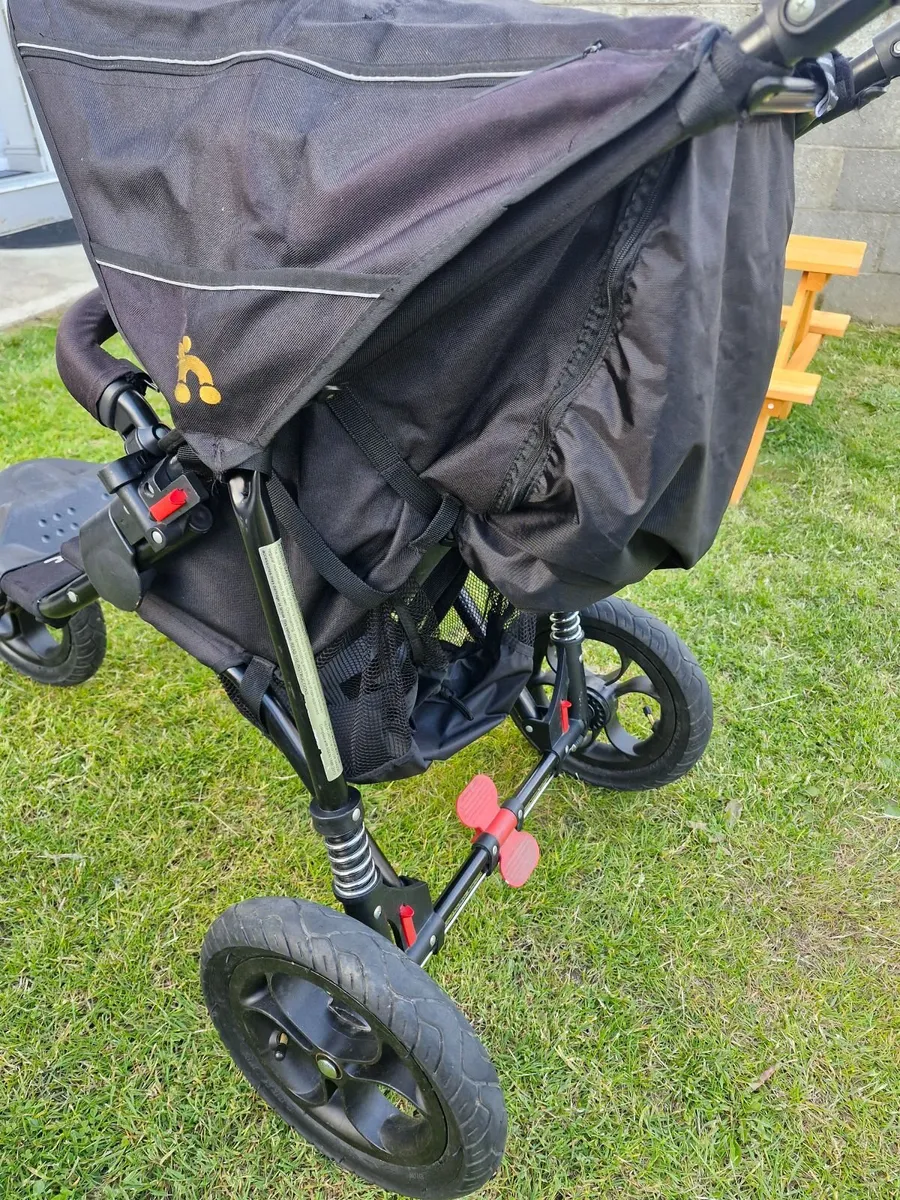 Out and about - Image 2