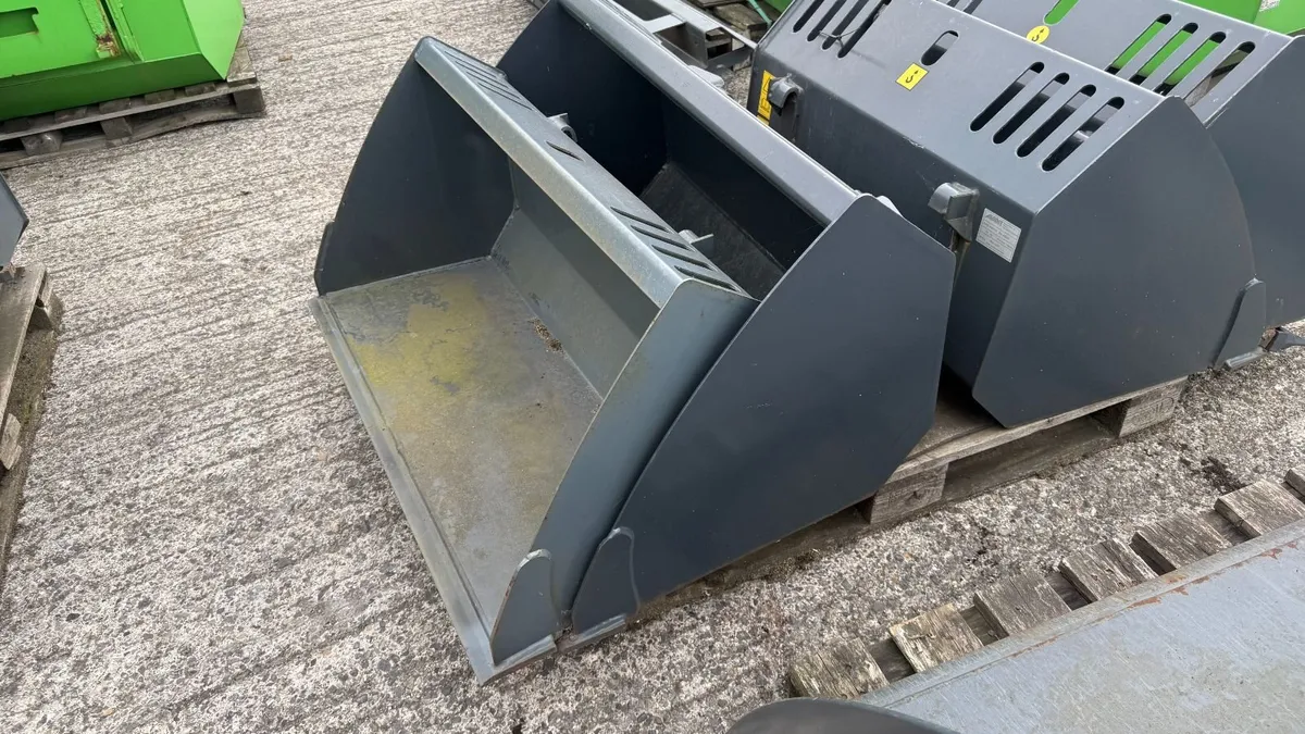 Avant General Bucket, 1050mm, 240L - Unused - Image 1