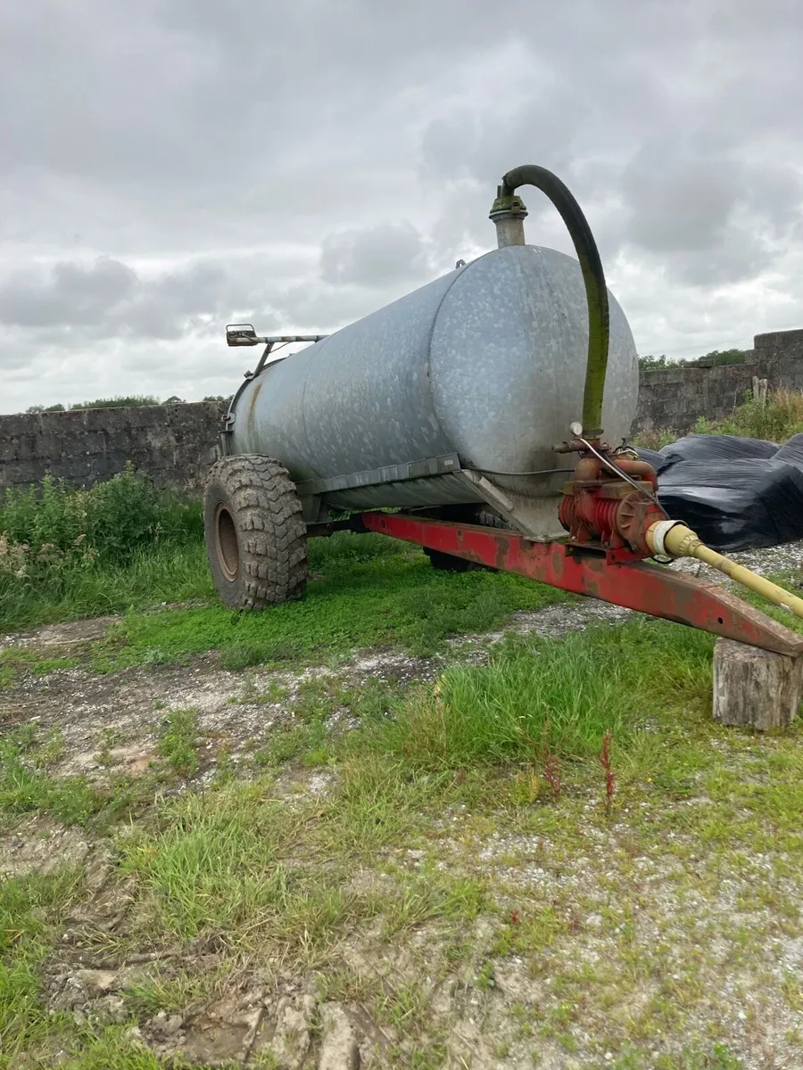 Farm machinery - Image 2