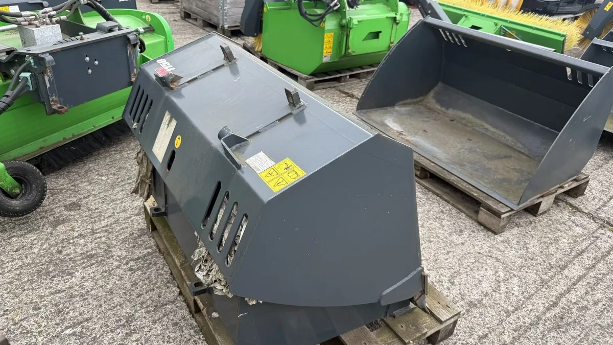 Avant General Bucket, 1150mm, 260L - Unused - Image 2