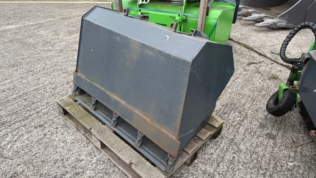 Avant General Bucket, 1150mm, 260L - Unused - Image 4
