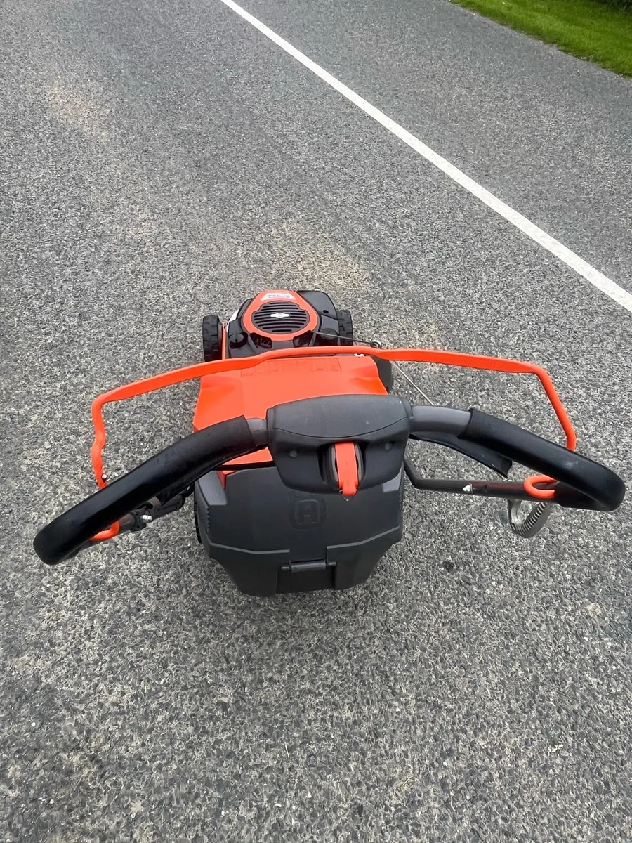 Lawnmower Husqvarna - Image 2