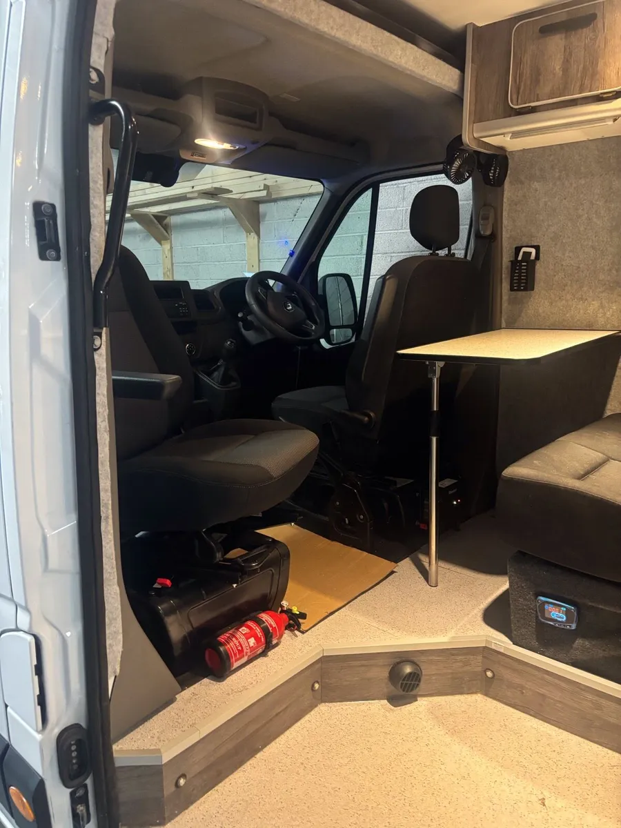 Campervan - Image 3