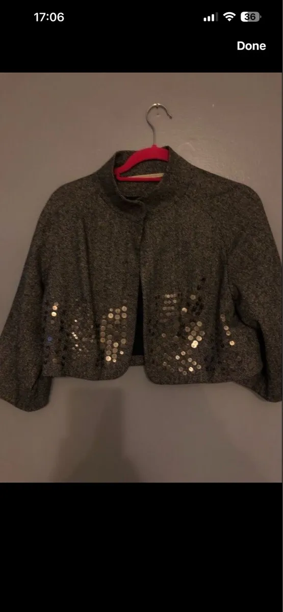 Ladies - Image 1