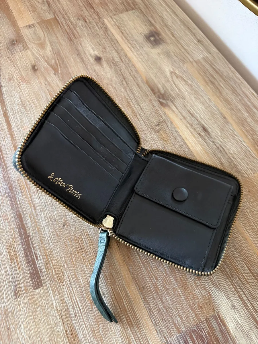 & Other Stories Forest Green Leather Wallet - Image 3