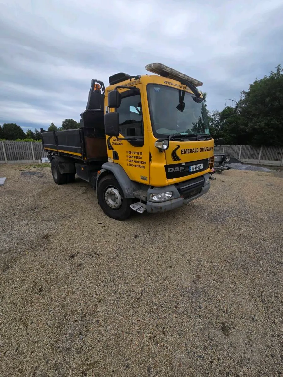 Daf 220 tipper - Image 2