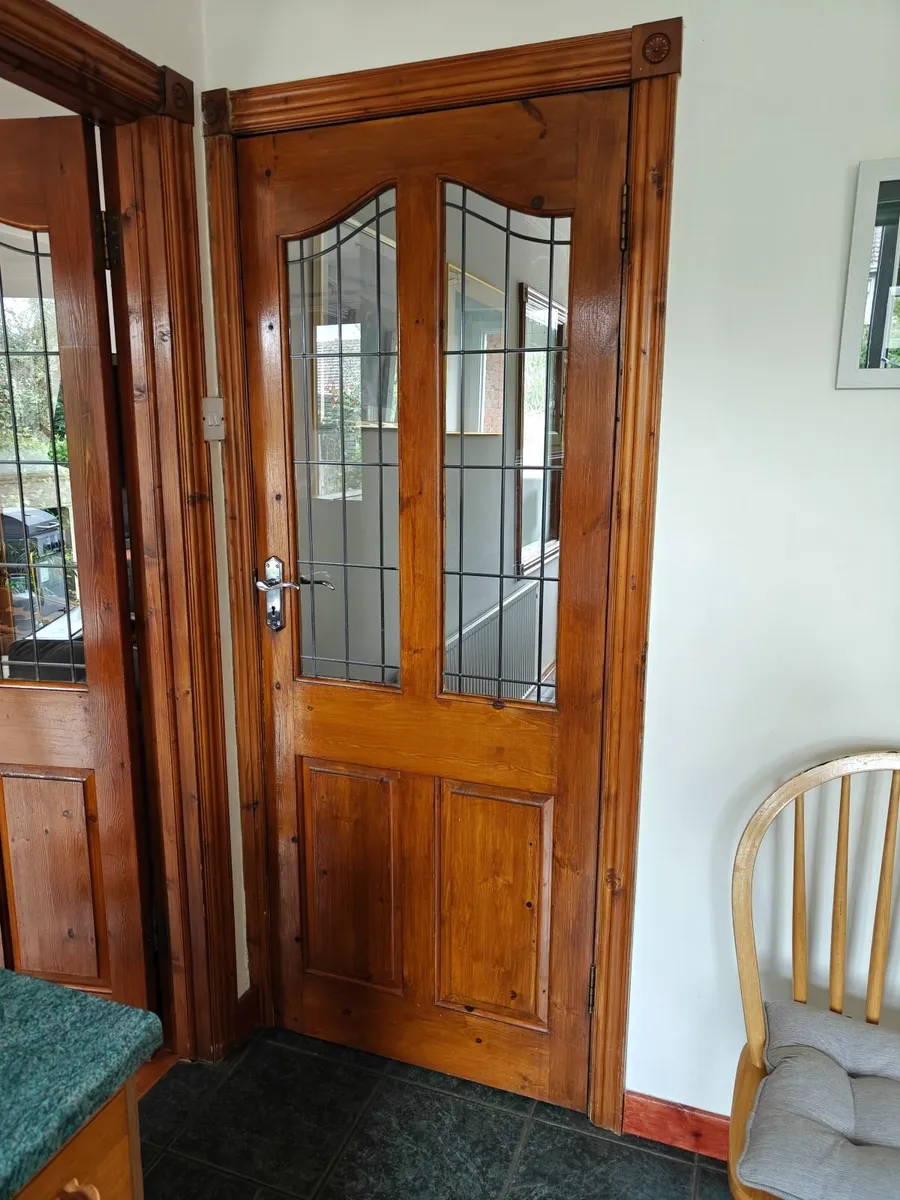 2 matching solid wood doors - Image 4