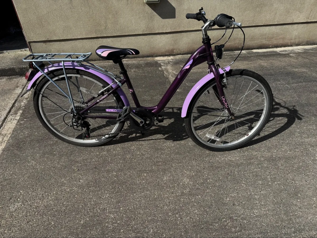 Girls bicycle - Image 1