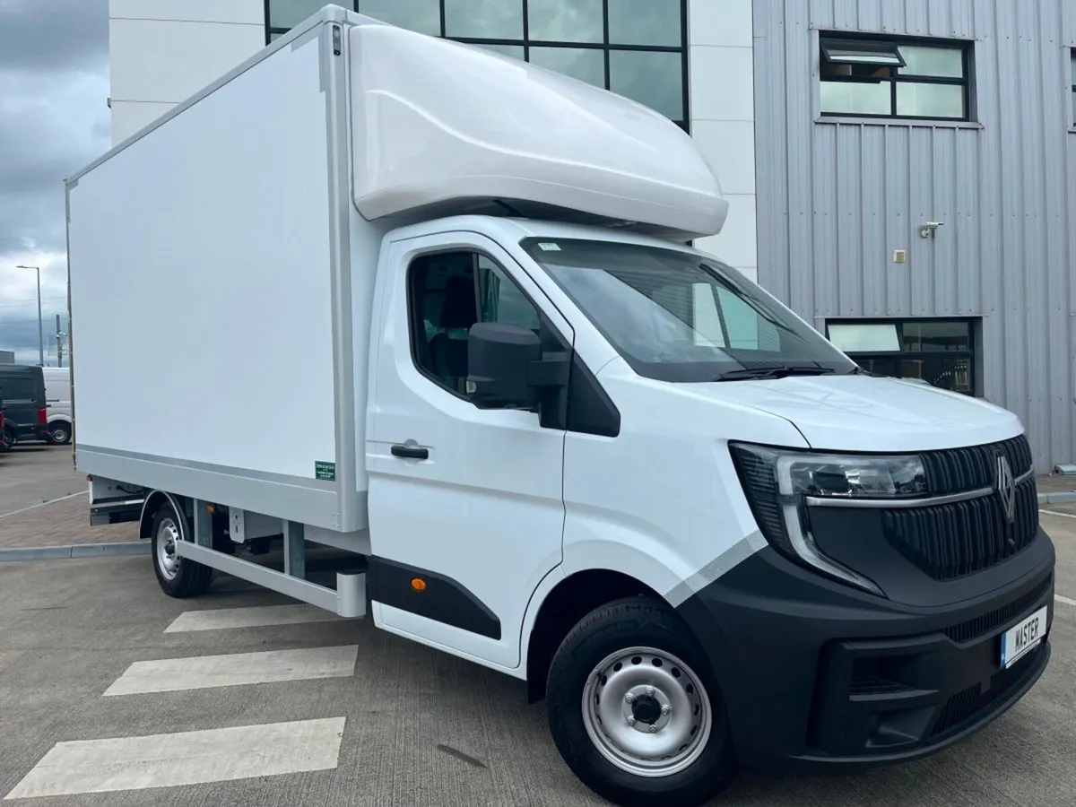 Renault Master Renalt Master CCab 3.5T Box Body wi - Image 2